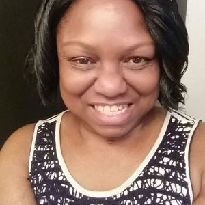 Meet your Posher, Evelyn